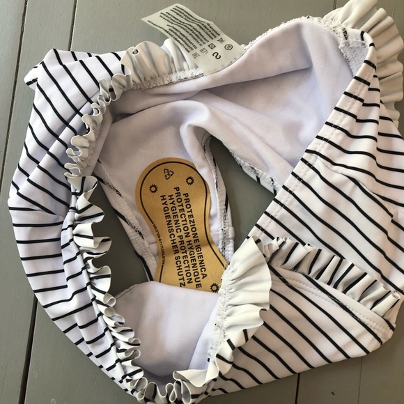 NWOT swing top and ruffle bottom tankini/bikini - Picture 5 of 13